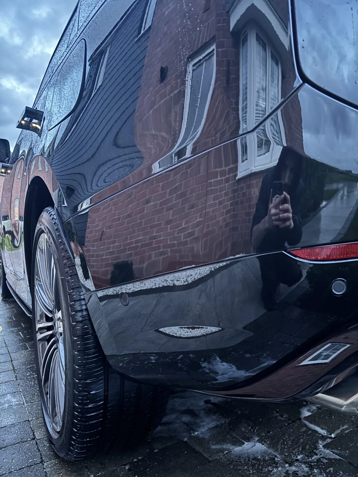 Range Rover lower panel clean and glossy after an exterior detail by D&J Detailing
